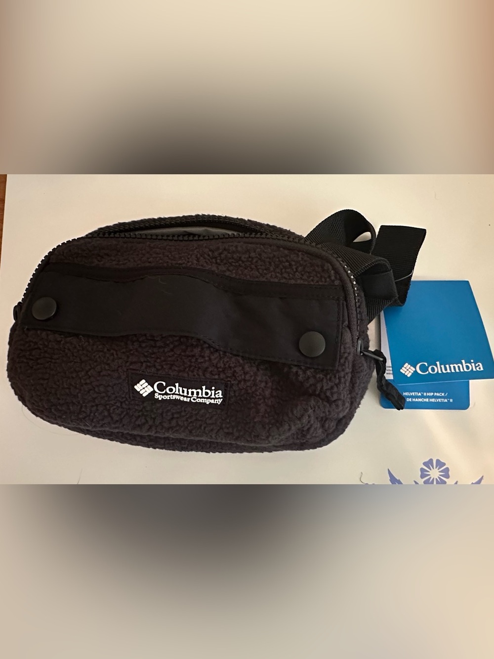 Columbia Black Fleece Hip Pack with gray Interior